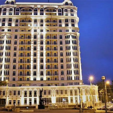 Bel'etazh S Vidom Na Teatr Muzkomedii Apartment *