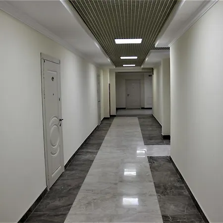 Apartment Bel'etazh S Vidom Na Teatr Muzkomedii