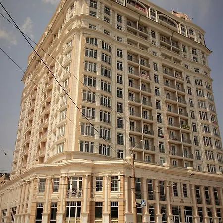 Bel'etazh S Vidom Na Teatr Muzkomedii Apartment Odesa