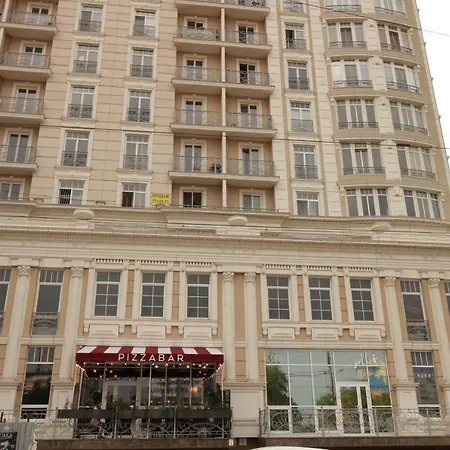 Apartment Bel'etazh S Vidom Na Teatr Muzkomedii *
